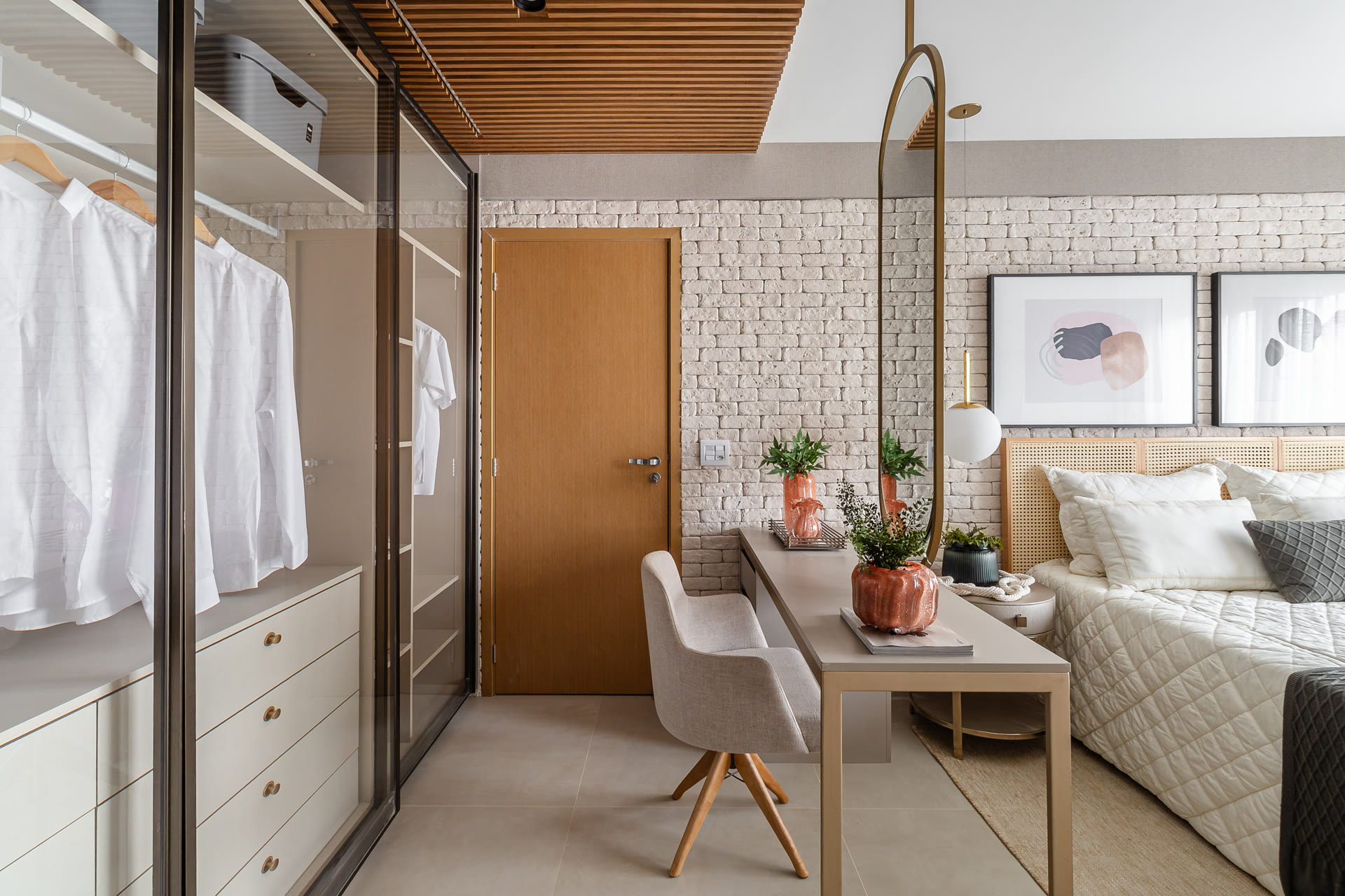 Living do apartamento decorado de 142 m²